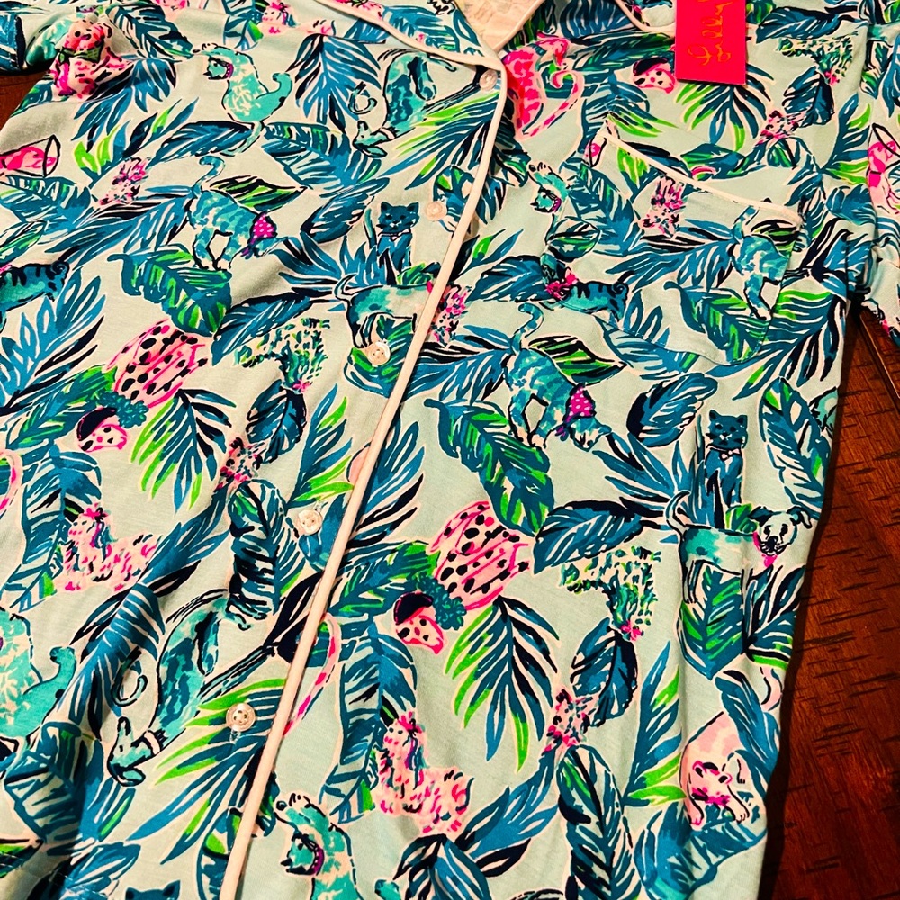 New Lilly Pulitzer pajama top - Picture 3 of 5